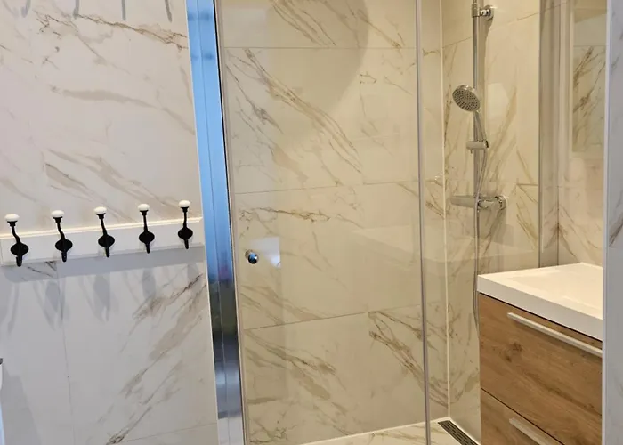 Duin-vliet - Free Parking 4* Bentveld